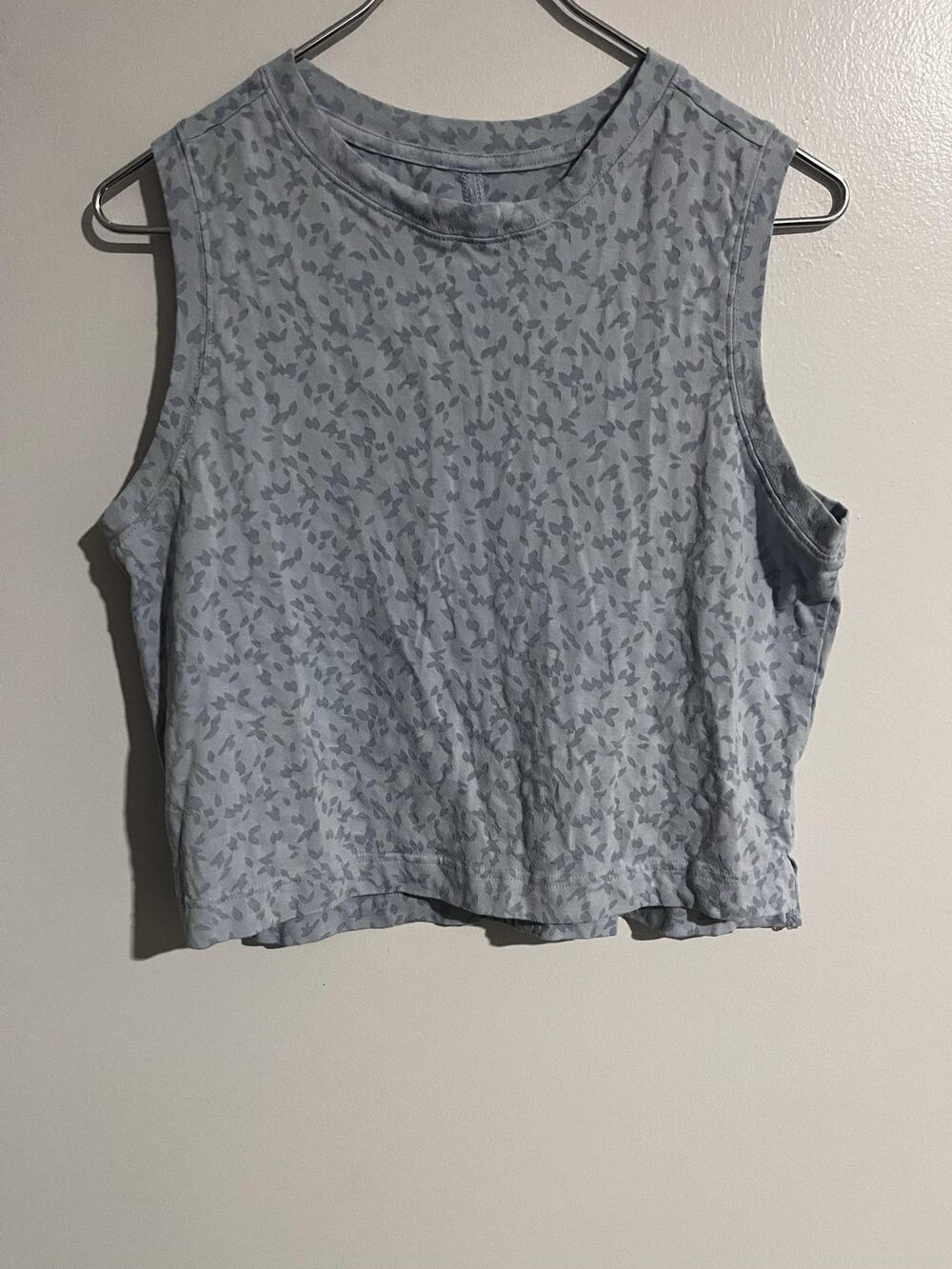 All In Motion Tank Womens L Blue Animal Print Tagless Stretch Lightweight Jersey